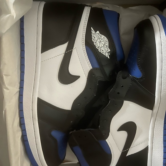 Size 7 Jordan 1 OG high - Picture 1 of 4